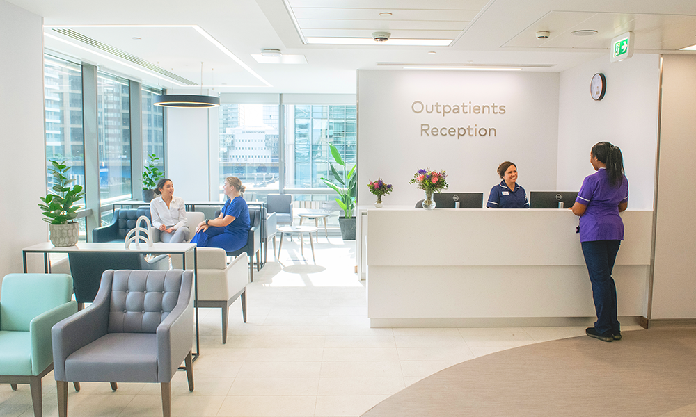 Image shows the outpatients reception area at HCA Healthcare in Canary Wharf