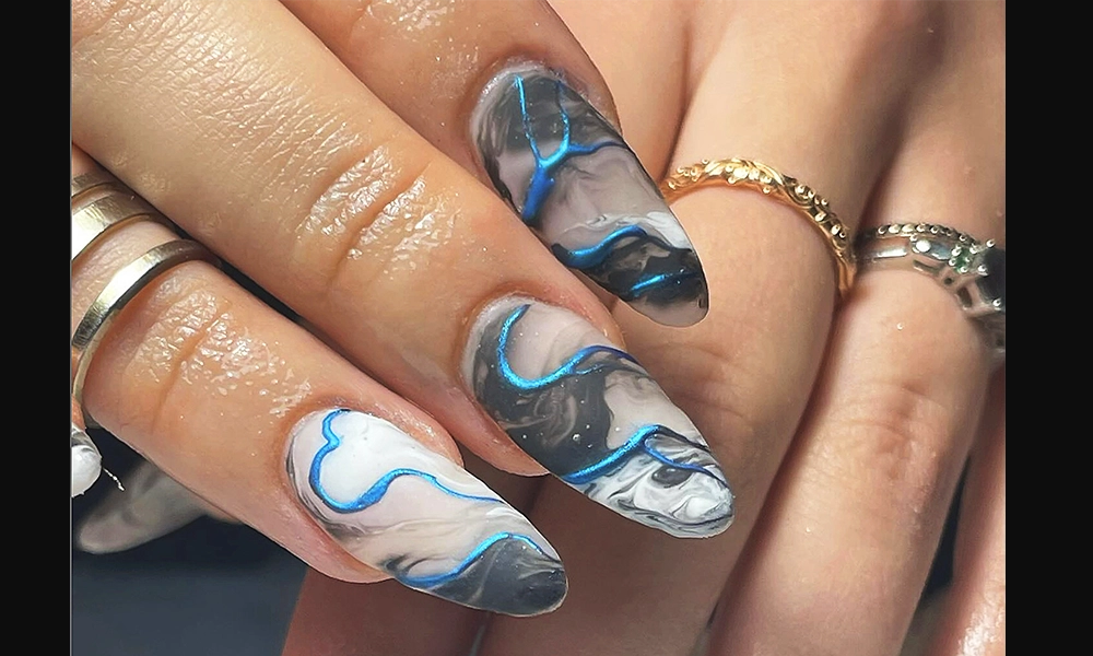 
Nail art by Awe London - image by Awe London / @awelondon on Insta