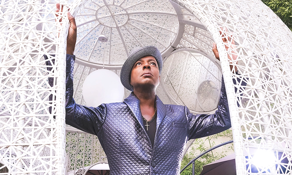Singer, songwriter, performer and actor, Leee John, is set to bring his jazz quartet to Boisdale Of Canary Wharf - image supplied by Leee John