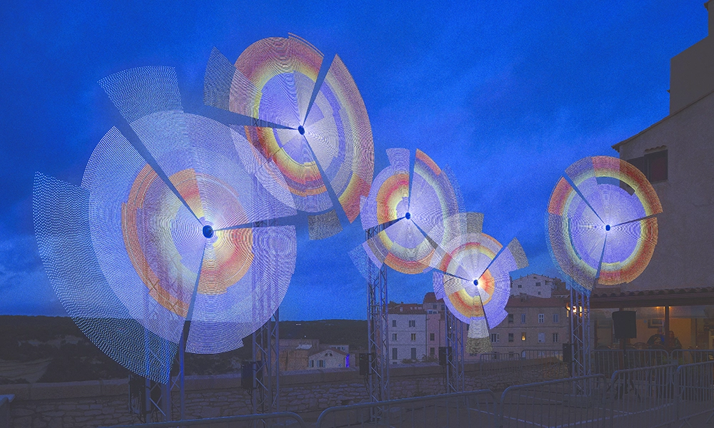 Flower Power by Aerosculpture, Jean-Pierre David and Christian Thellier will be on show at Westferry Circus - image supplied by Canary Wharf Group