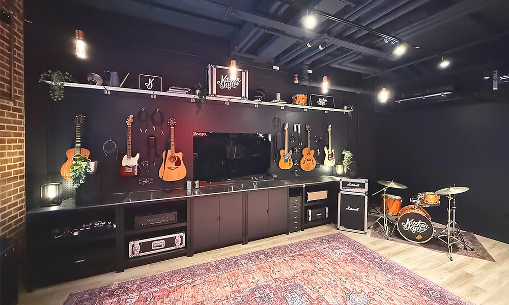 Kitchen Jam's Wood Wharf school is fully equipped for group lessons - image by Jon Massey / Wharf Life