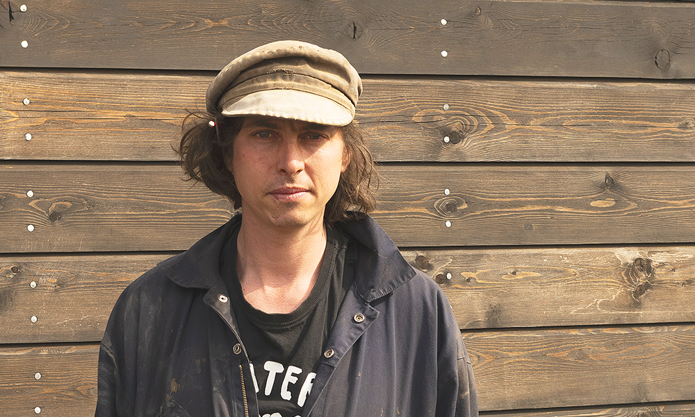 Shipwright Laurie Watkins is working on the project - image by James Perrin