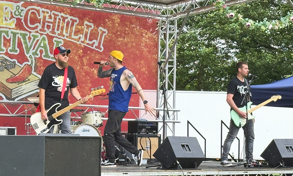 Pop punk specialists Blink Daze perform at the Winchester Chilli And Cheese Festival - image by Jon Massey / Wharf Life