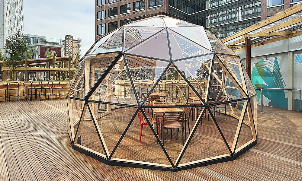 Sea Lanes Canary Wharf includes extensive hospitality facilities with a bar and fresh food offering - image by Jon Massey / Wharf Life
