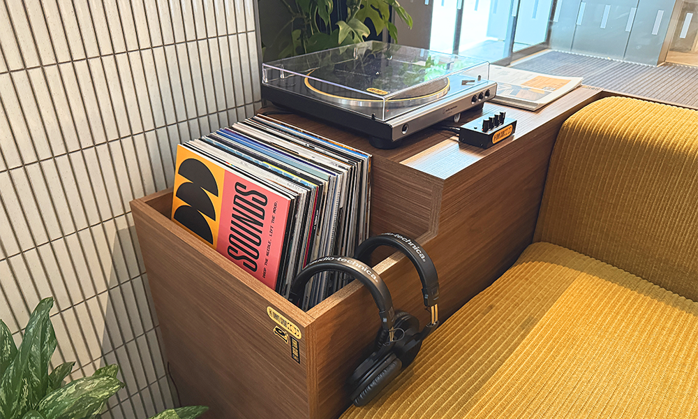 The Vinyl Club at Tribe London Canary Wharf - image by Jon Massey / Wharf Life