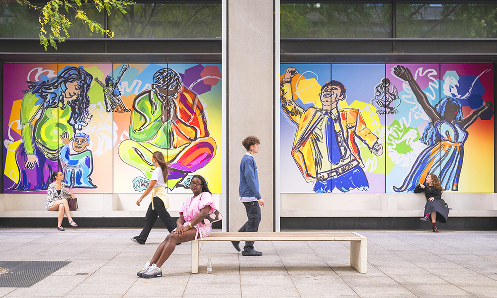 Jasmine in front of Heartest Truth in Geroge Street - image by Sean Pollock
