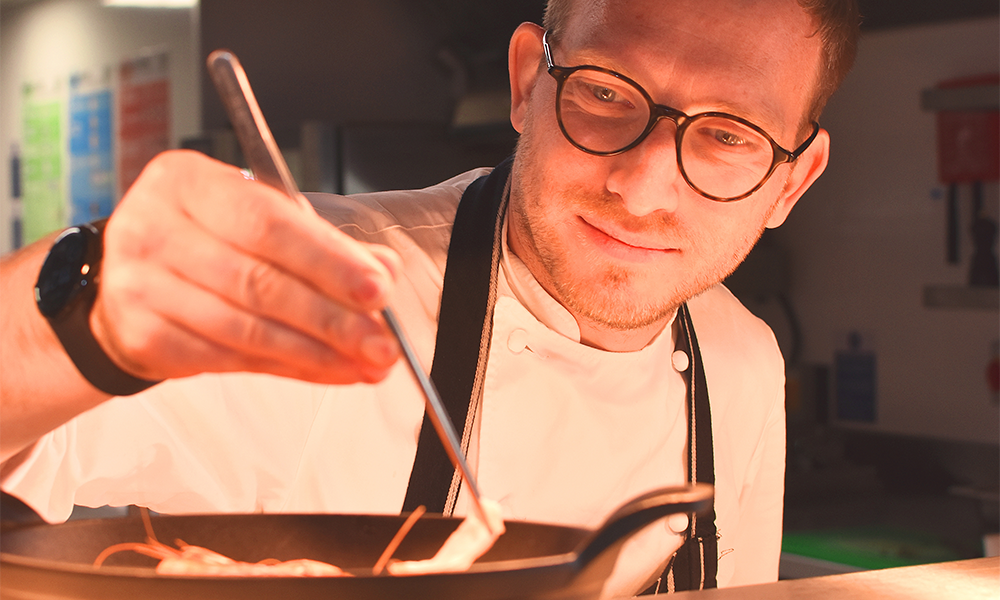 Alto 19 head chef Chris Dargavel hard at work - image by Jon Massey / Wharf Life